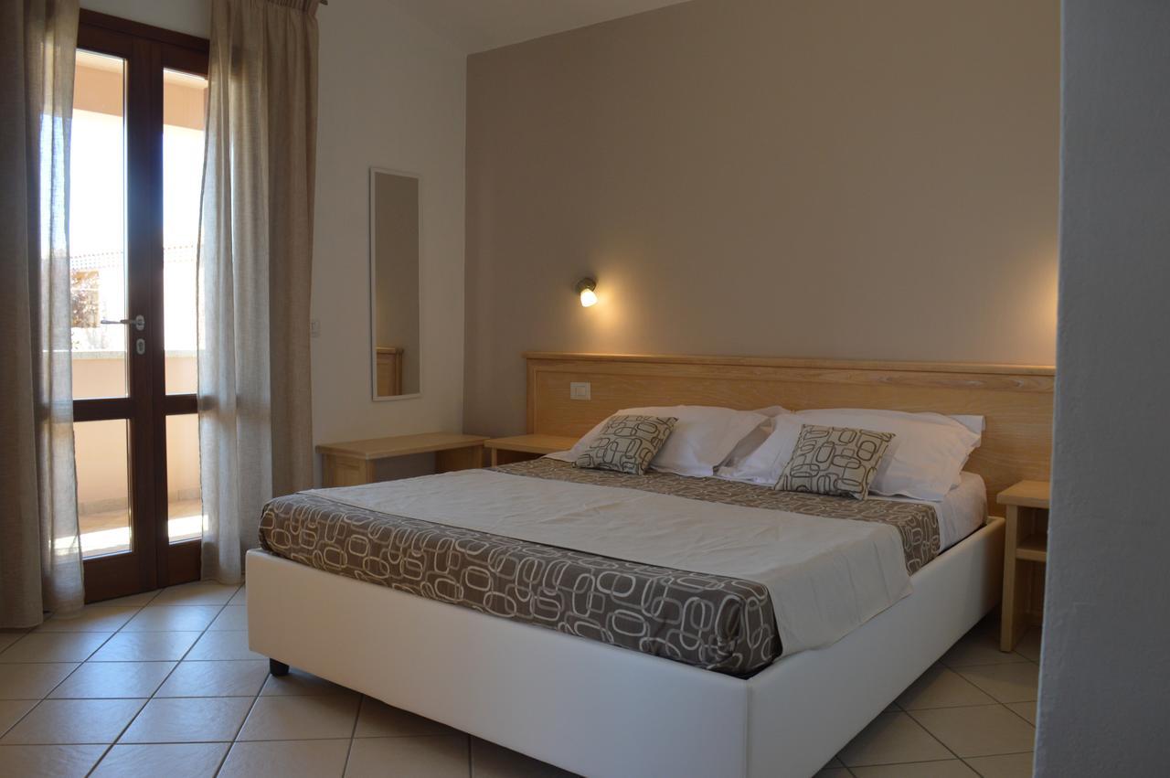 Guest Rooms Affittacamere San Teodoro  Zewnętrze zdjęcie