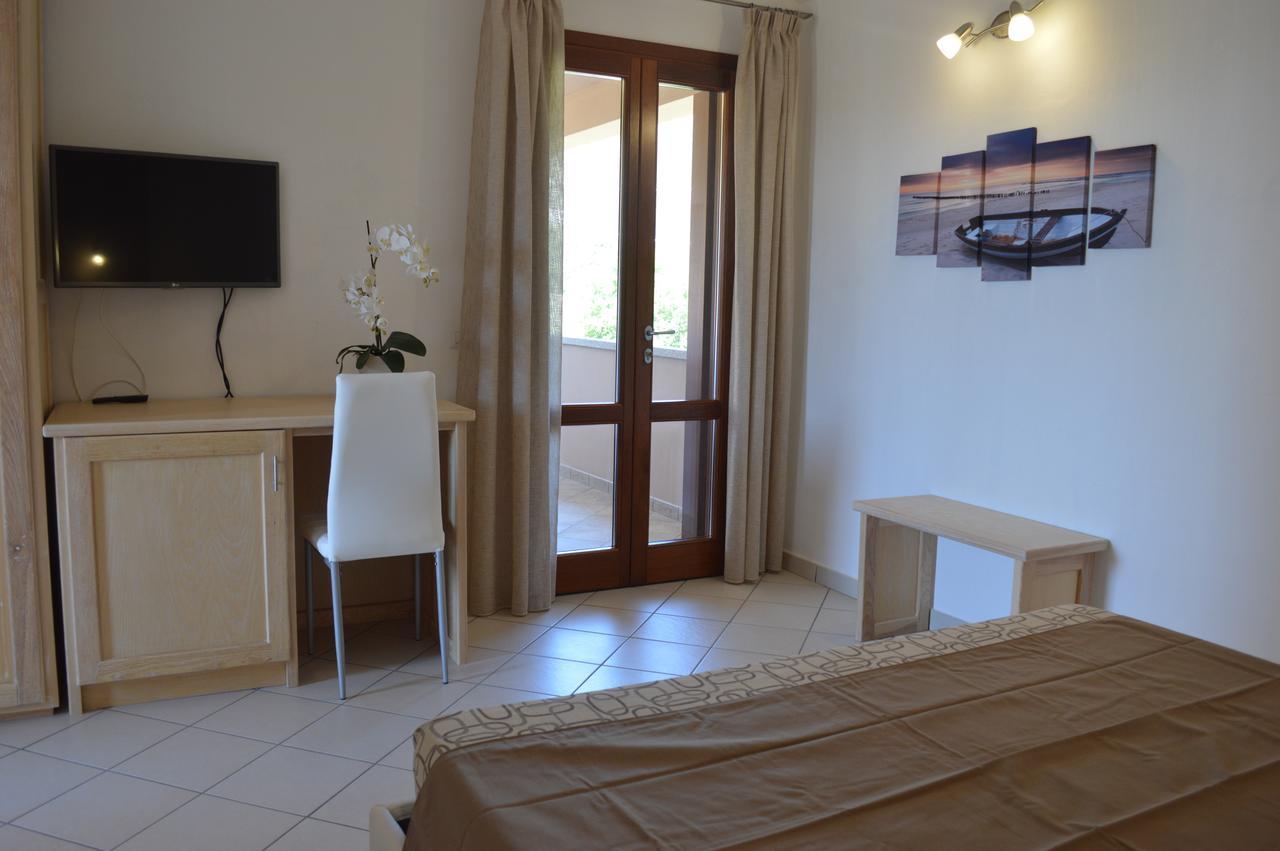 Guest Rooms Affittacamere San Teodoro  Zewnętrze zdjęcie