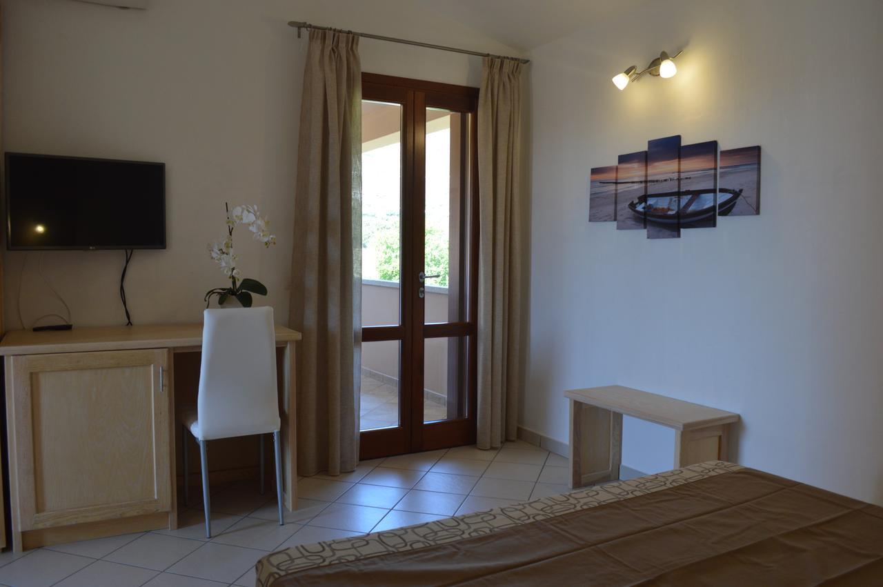 Guest Rooms Affittacamere San Teodoro  Zewnętrze zdjęcie