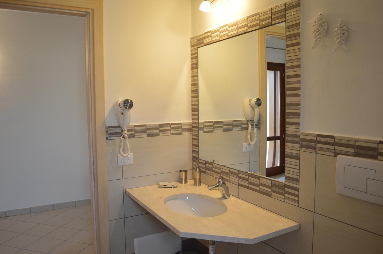Guest Rooms Affittacamere San Teodoro  Zewnętrze zdjęcie