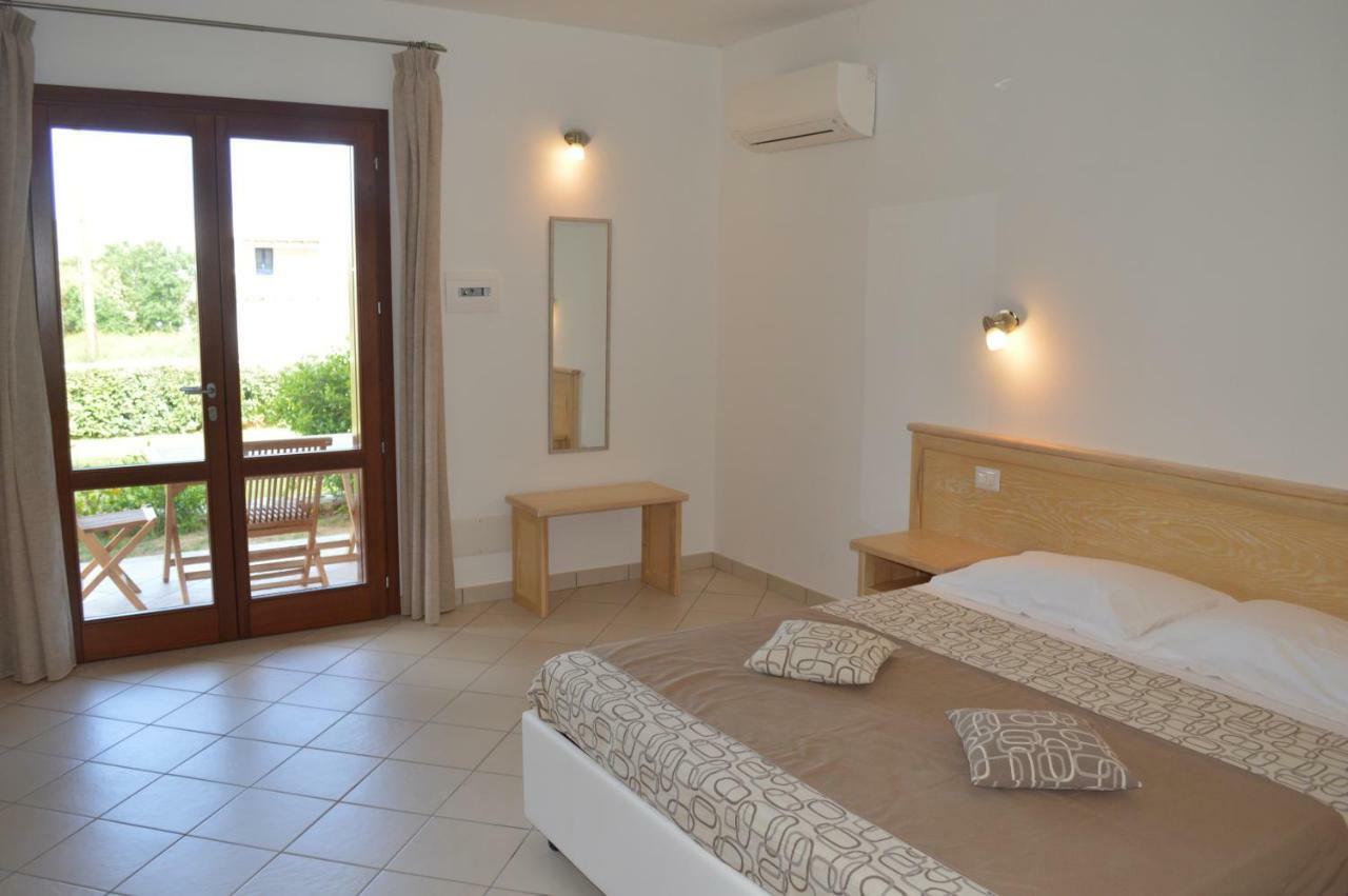Guest Rooms Affittacamere San Teodoro  Zewnętrze zdjęcie